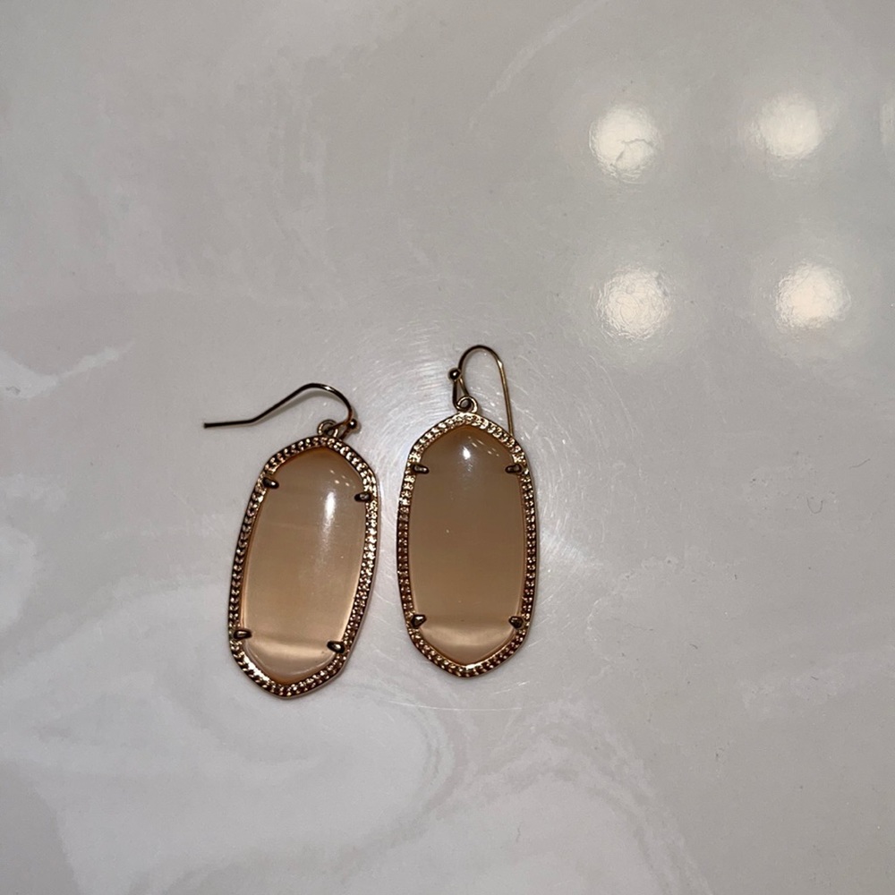 kendra scott danielle earrings